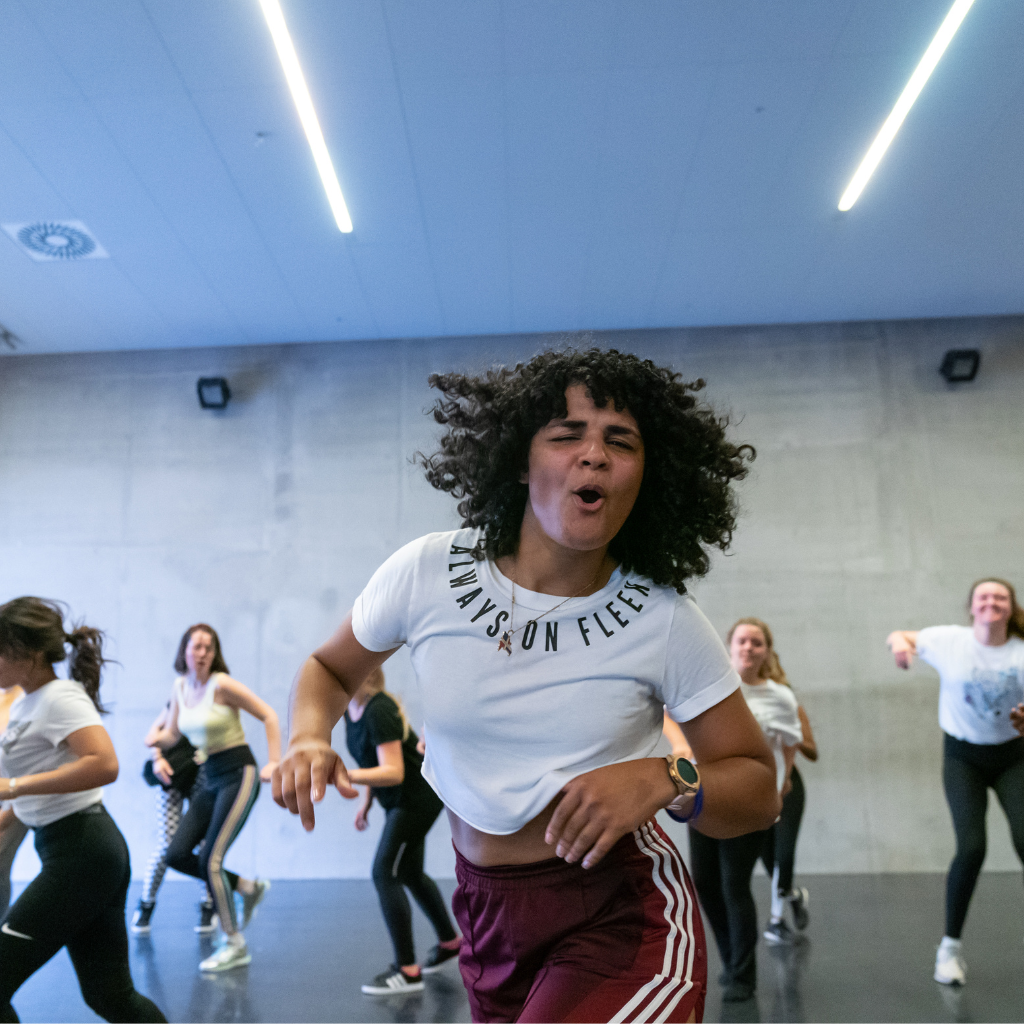 contact met mellery garcia